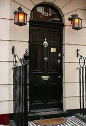 221b